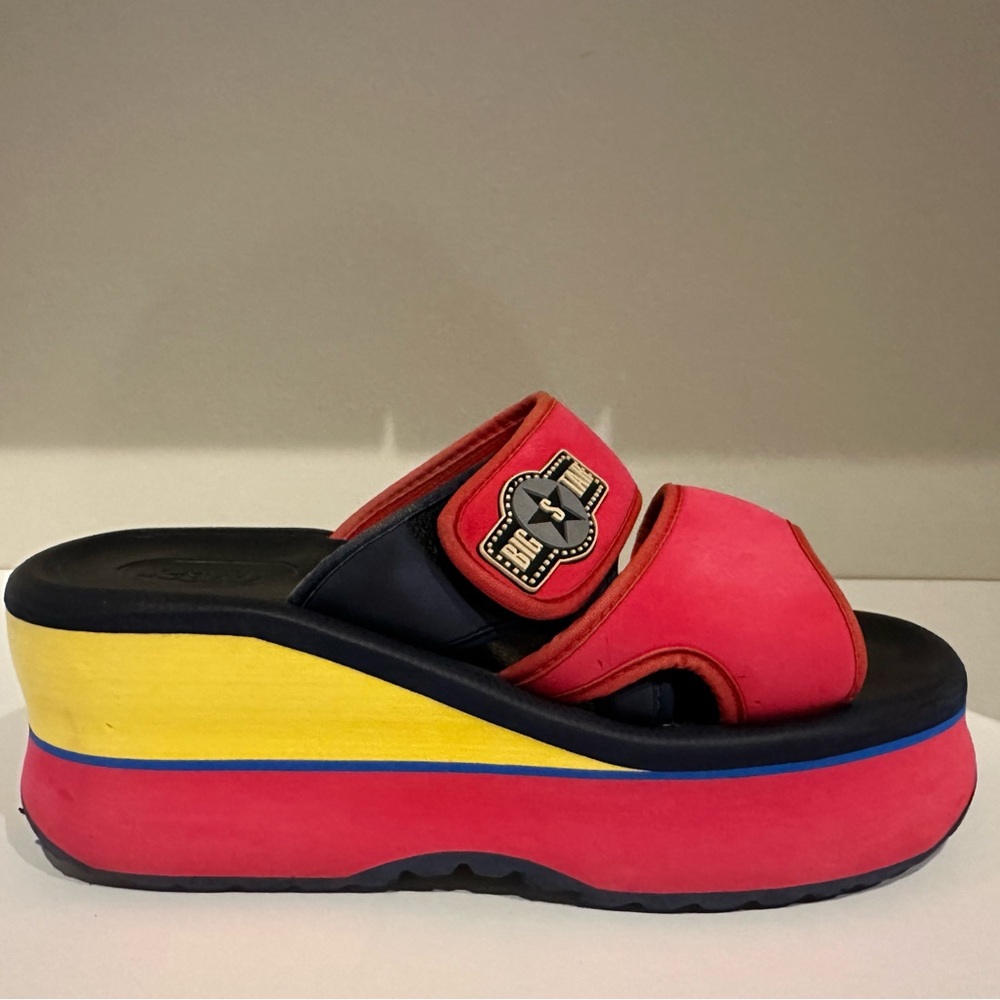 Kito Women’s Slide Sandals – Size 9